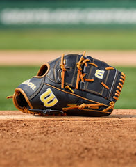 2026 A2000® Classics Series B125SS 12.5” Pitcher Baseball Glove