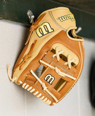 2026 A2000® Classics Series 1975 11.75” Infield Baseball Glove