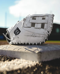 2024-2025 A1000® 1620 12.5” Fastpitch Softball First Base Mitt.