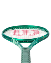 Blade 100UL V10 Tennis Racket